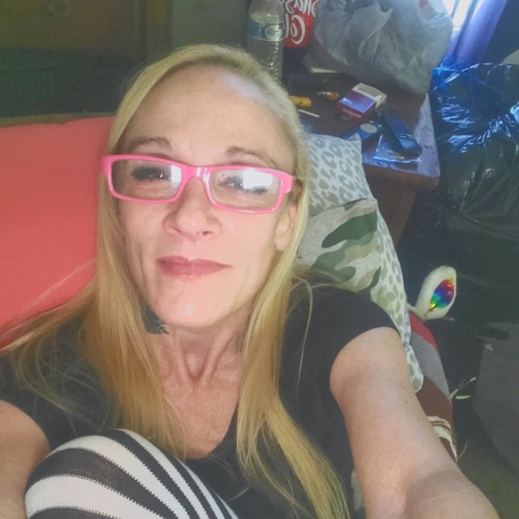 Meet your Posher, Kimberly - Picture 1 of 1